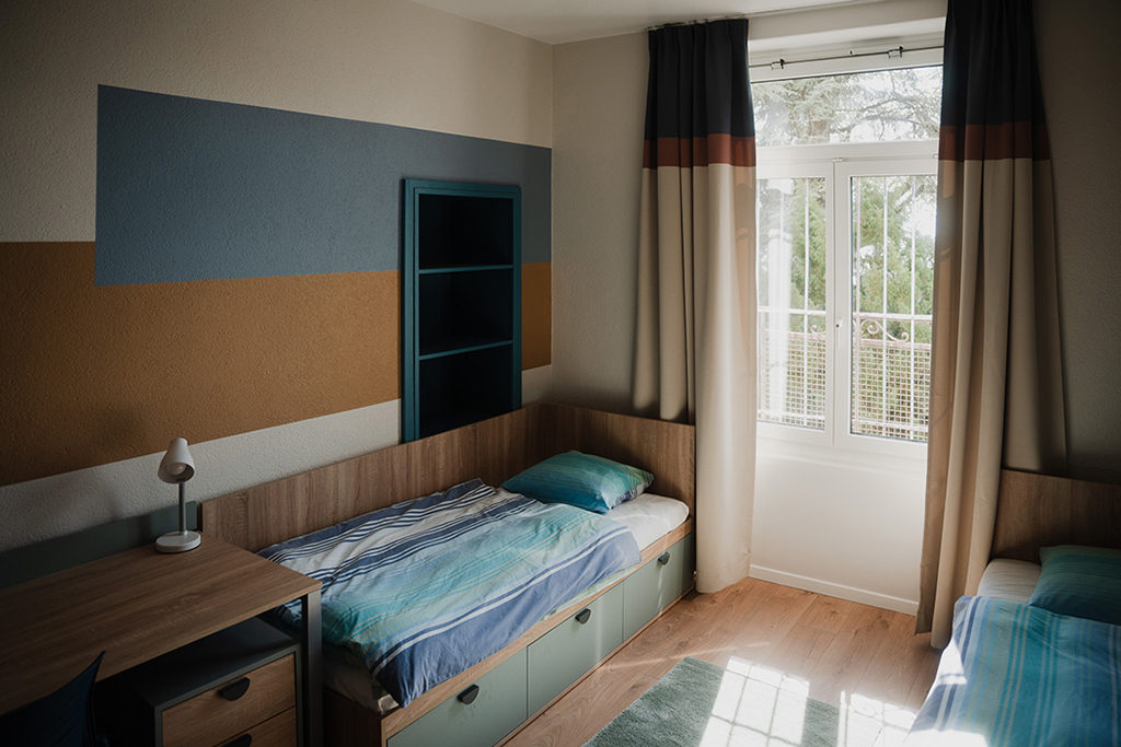 A boarding room